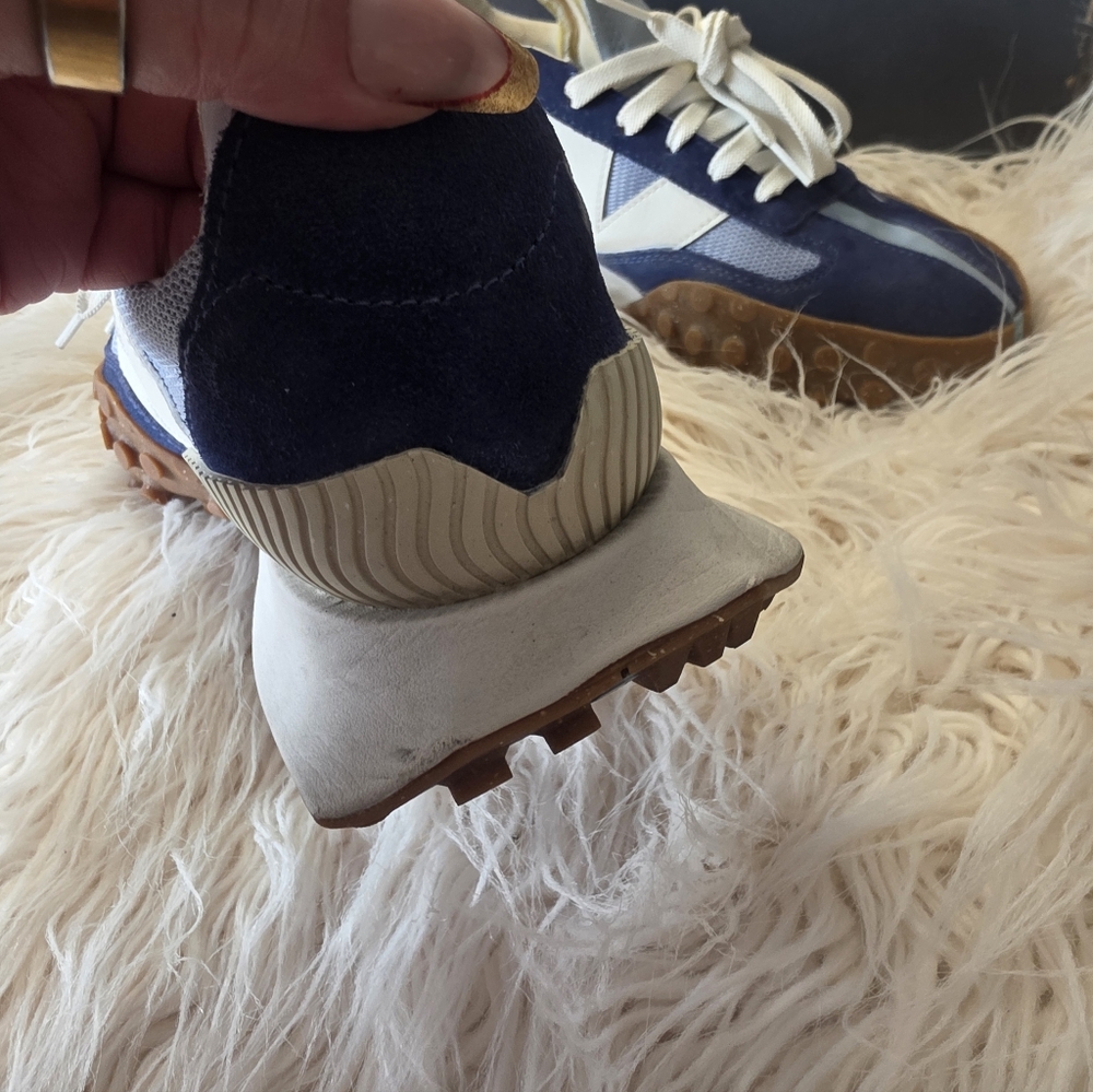 New BalanceXC 72 Navy and White Athletic Shoes - Picture 4 of 7